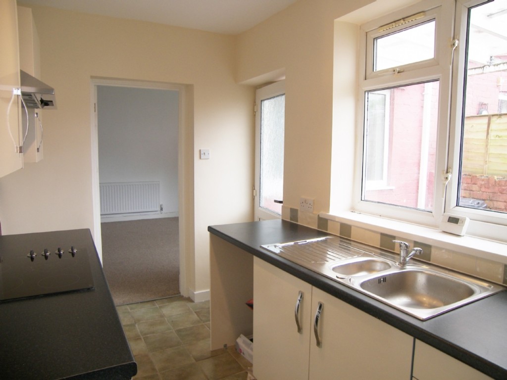 3 bed house to rent in Avon Street, Glynneath  - Property Image 4