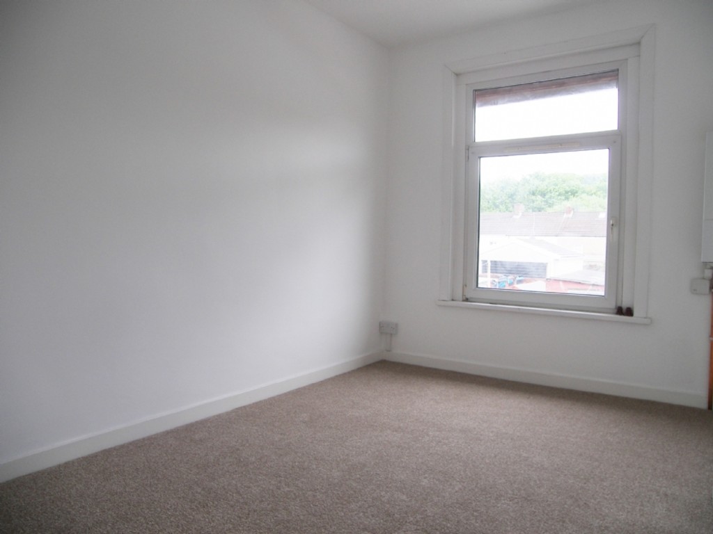 3 bed house to rent in Avon Street, Glynneath 9