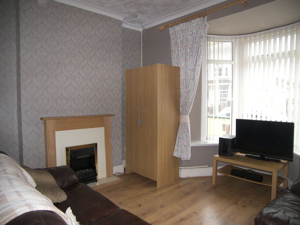 3 bed house for sale in Rugby Road, Resolven 3