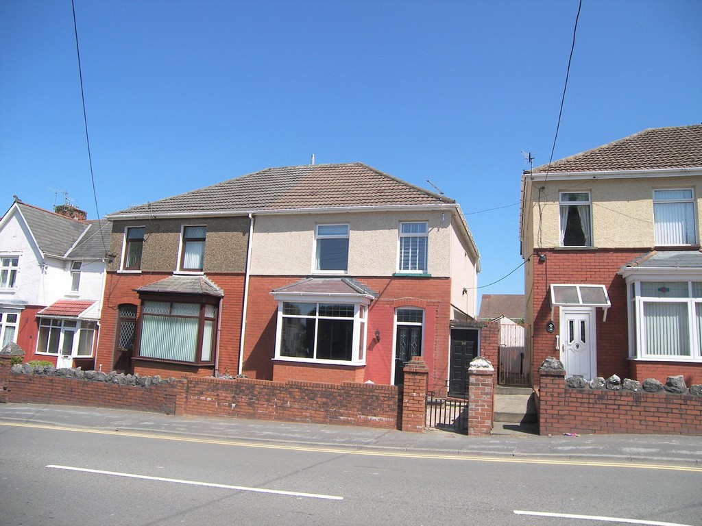 3 bed house to rent in Cimla Road, Neath  - Property Image 1