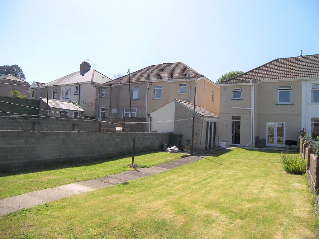 3 bed house to rent in Cimla Road, Neath 15