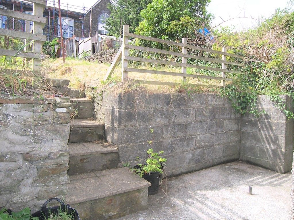 2 bed house for sale in Neath Road, Plasmarl 10