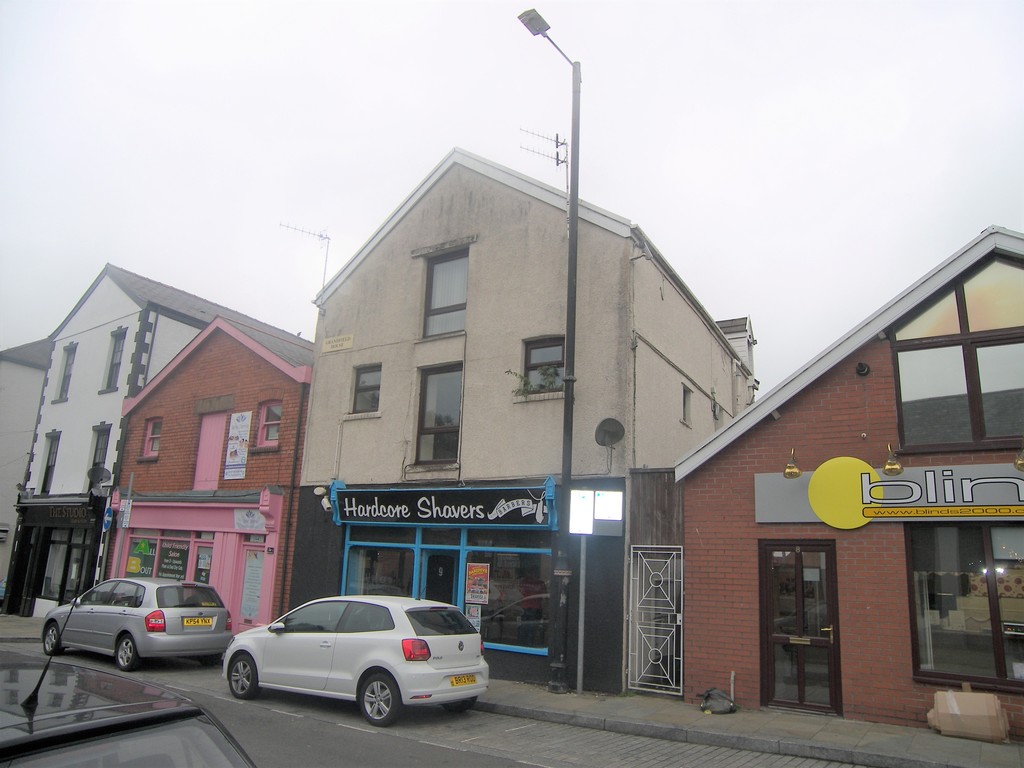 1 bed flat to rent in Croft Road, Neath 1