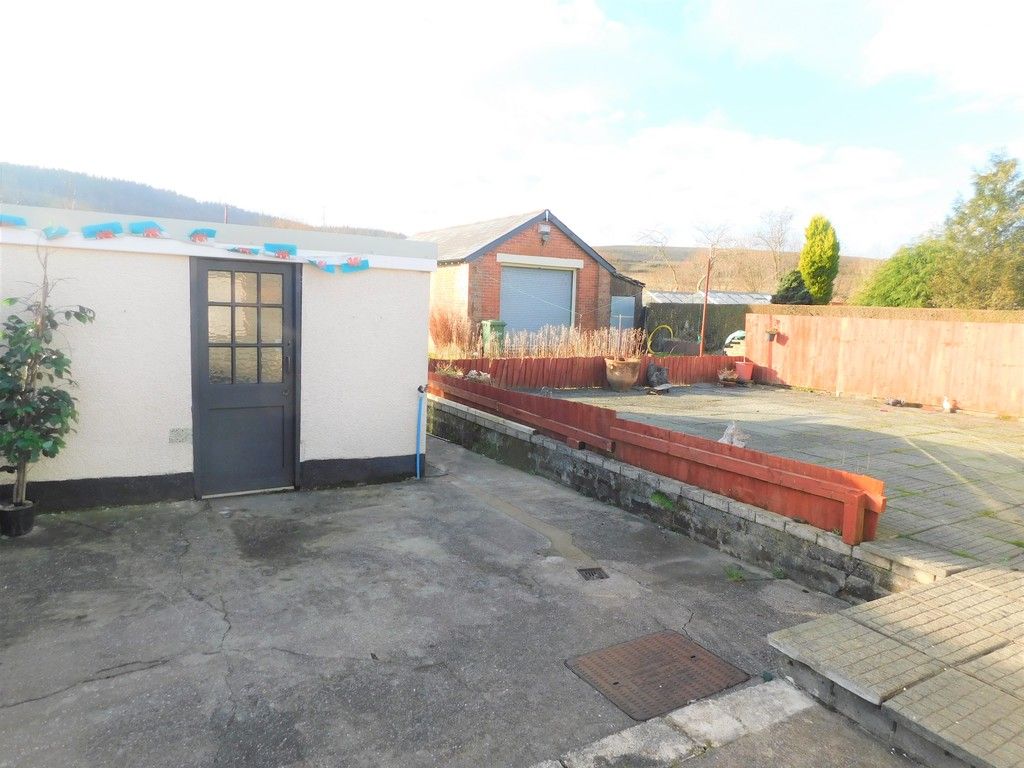 3 bed bungalow for sale in Main Road, Dyffryn Cellwen, Neath 21