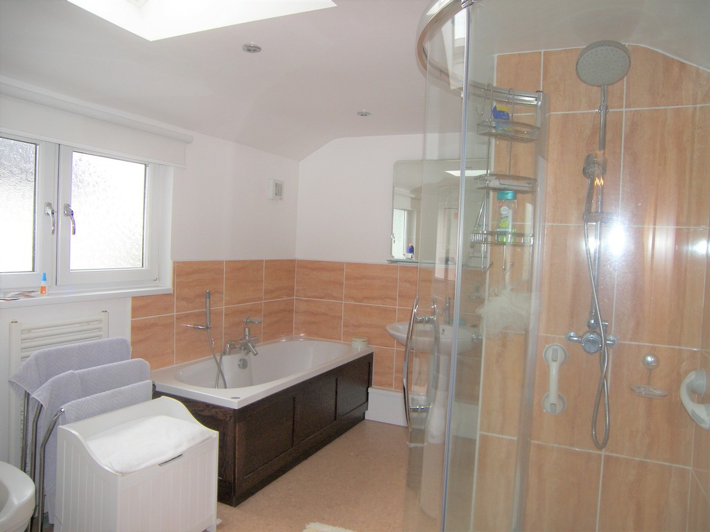 3 bed house for sale in London Road, Neath  - Property Image 14