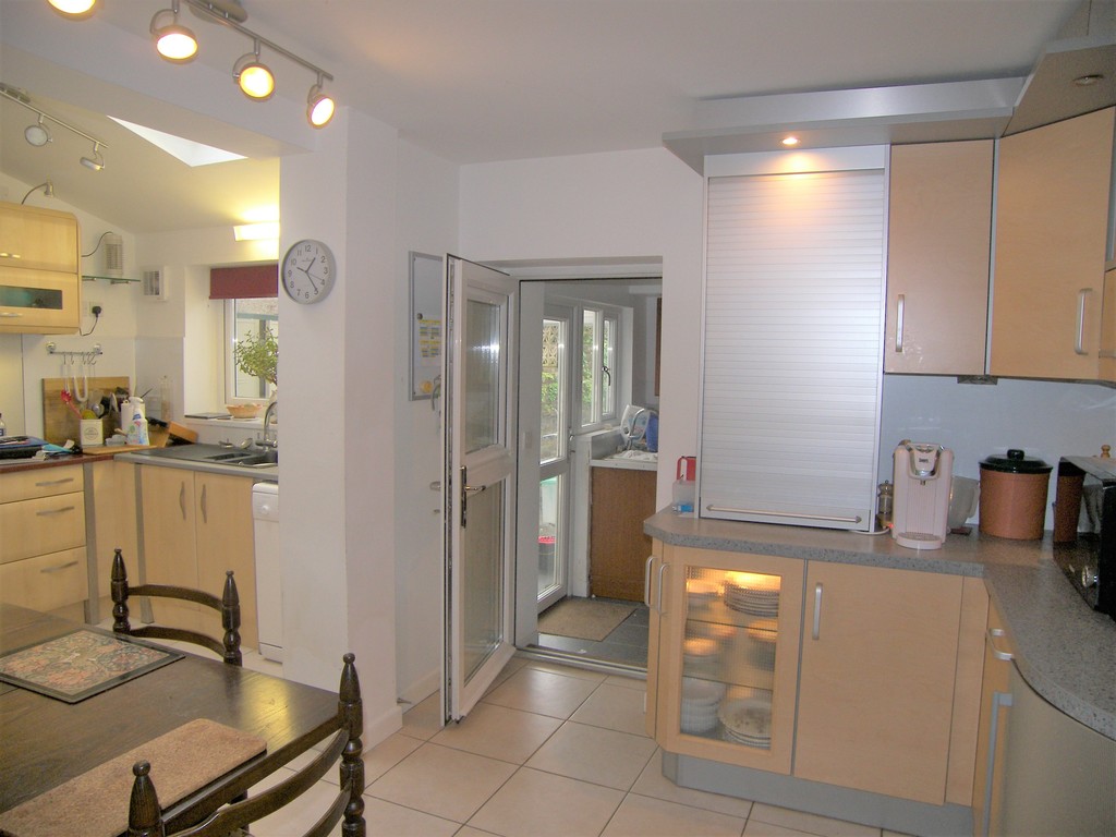 3 bed house for sale in London Road, Neath 4