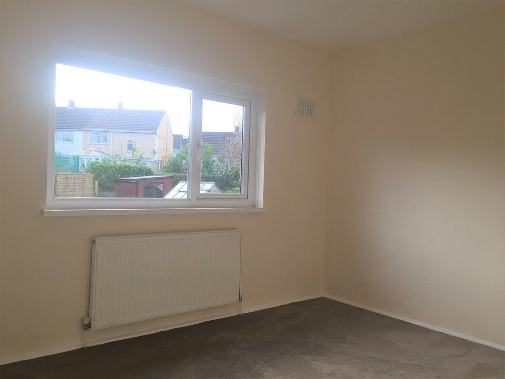 3 bed house to rent in Moorland Road, Neath 8