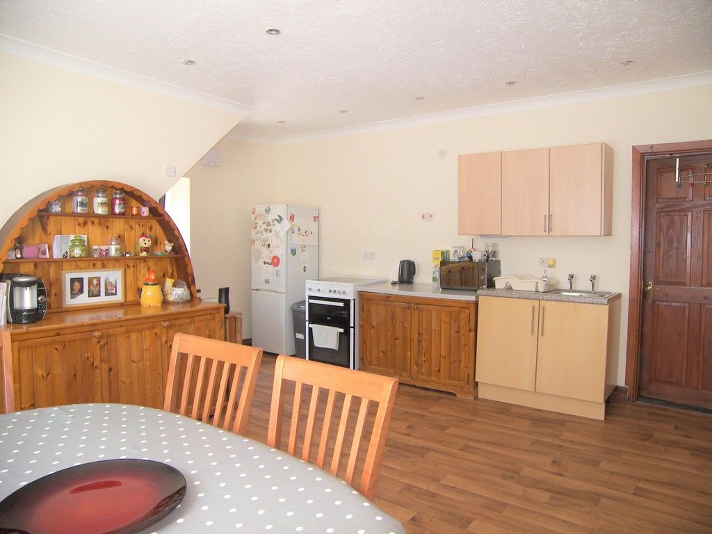 4 bed house for sale in Commercial Road, Resolven, Neath  - Property Image 6