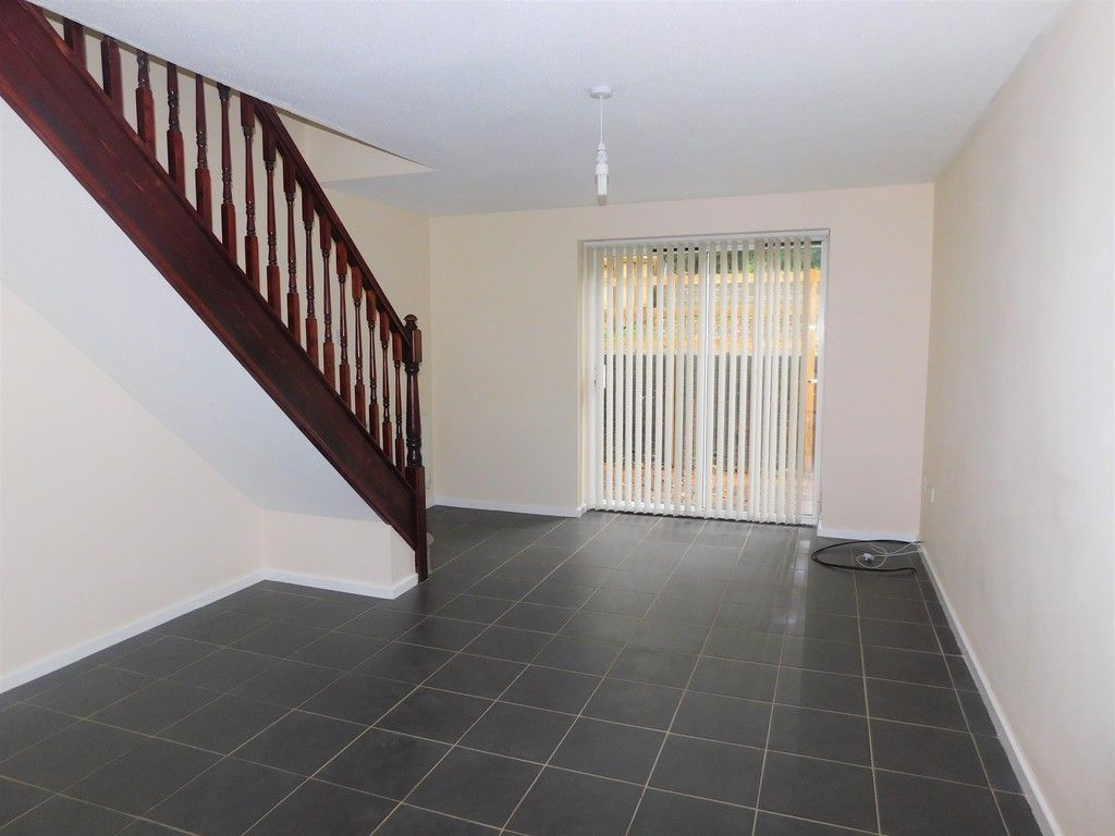 2 bed house to rent in Hunters Ridge, Tonna, Neath  - Property Image 2