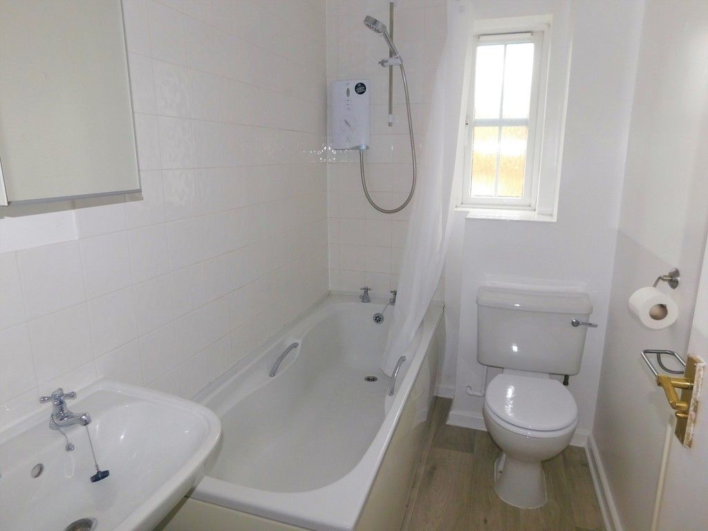 2 bed house to rent in Hunters Ridge, Tonna, Neath 4