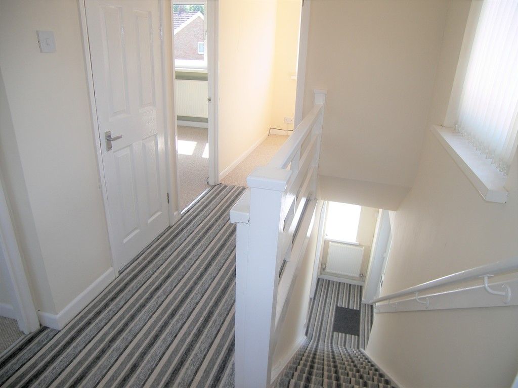 3 bed house to rent in Tyn Y Cae, Pontardawe, Swansea  - Property Image 7