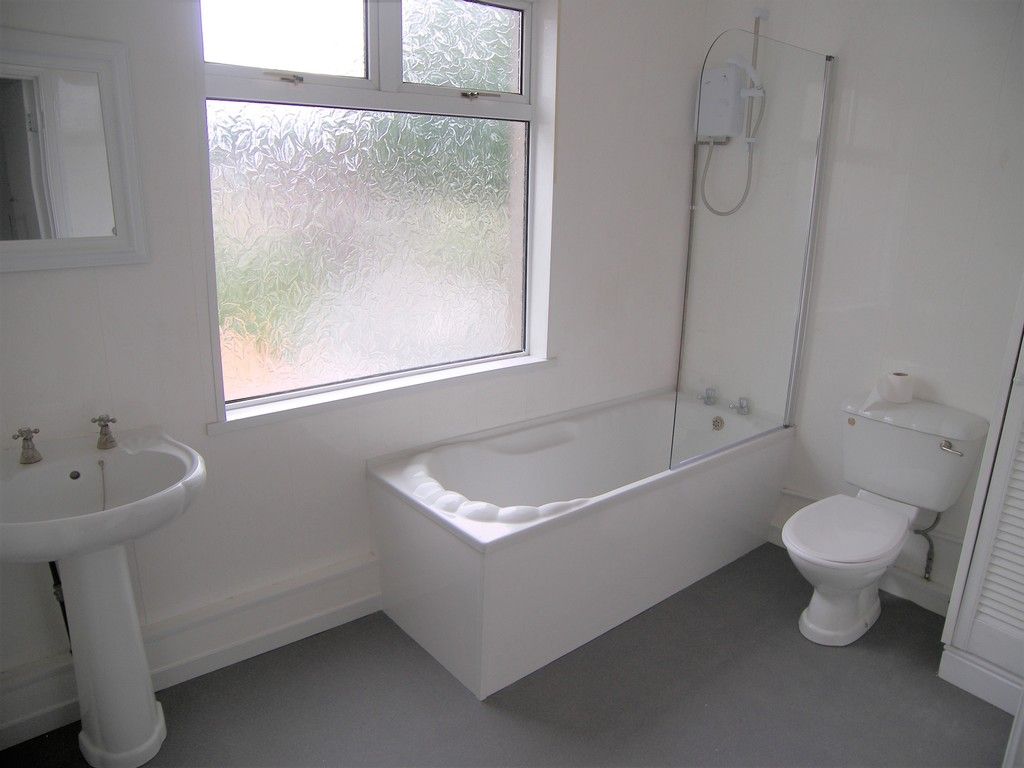 3 bed house for sale in Neath Road, Briton Ferry, Neath  - Property Image 11