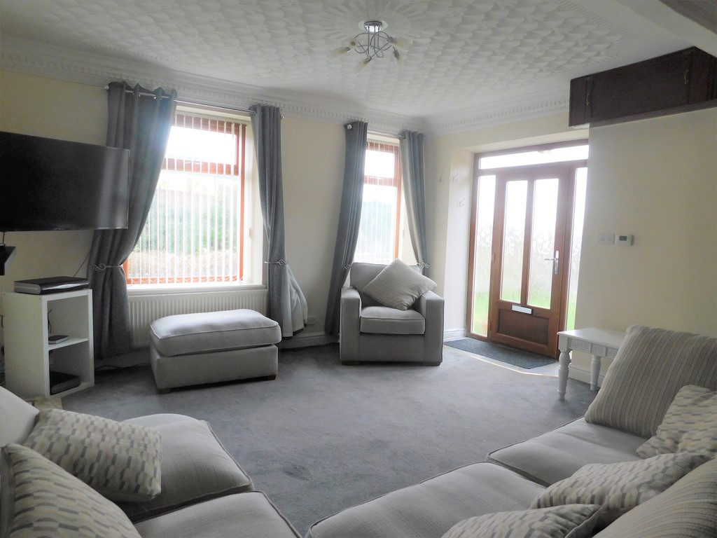3 bed house to rent in Railway Terrace, Tonmawr, Port Talbot 4