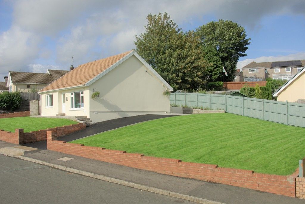 3 bed bungalow for sale in Glanbran Road, Birchgrove, Swansea 19