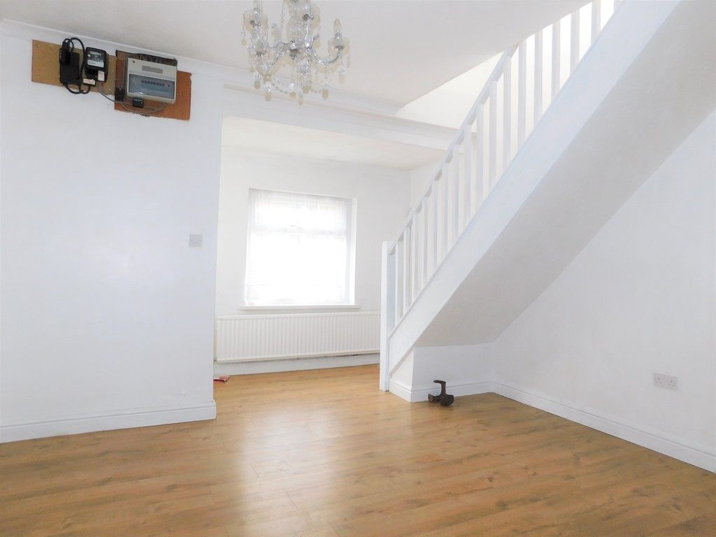 4 bed house for sale in School Road, Crynant, Neath  - Property Image 2