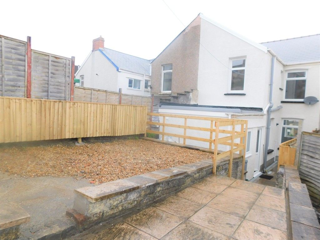 3 bed house for sale in Llantwit Road, Neath  - Property Image 16