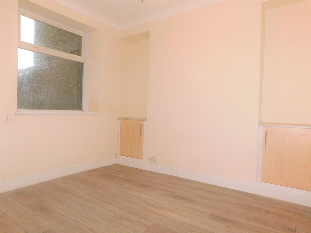 3 bed house to rent in Cimla Road, Neath  - Property Image 3