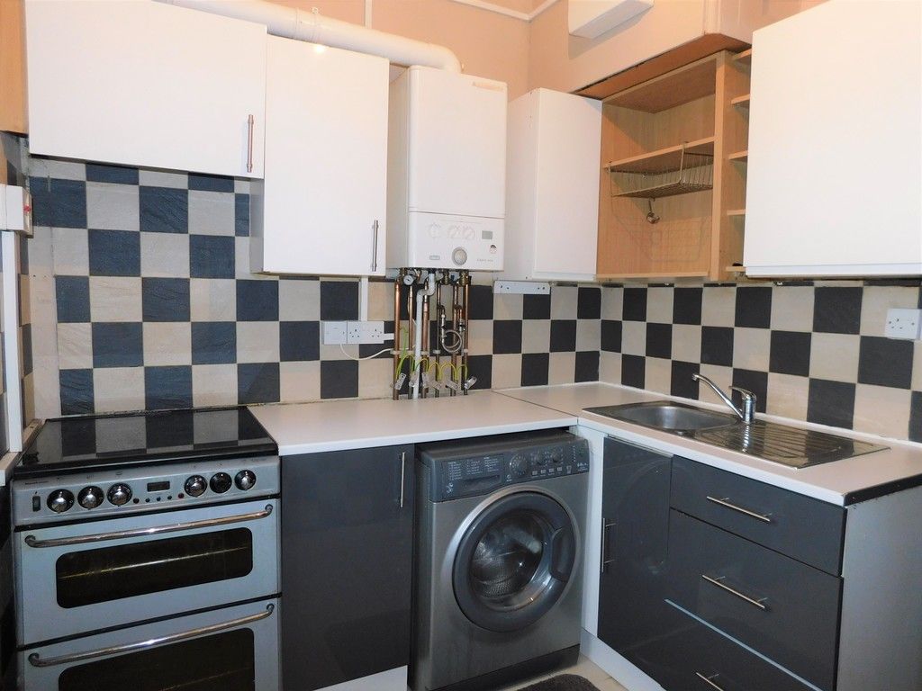 1 bed flat to rent in Hill Road, Neath Abbey, Neath 4