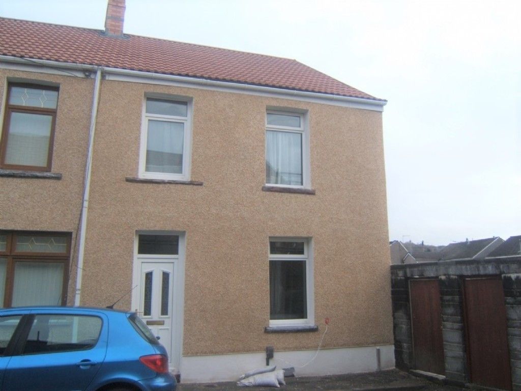 2 bed house for sale in Richmond Street, Neath 1