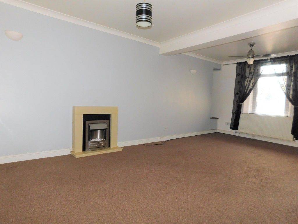 2 bed house for sale in Richmond Street, Neath 3