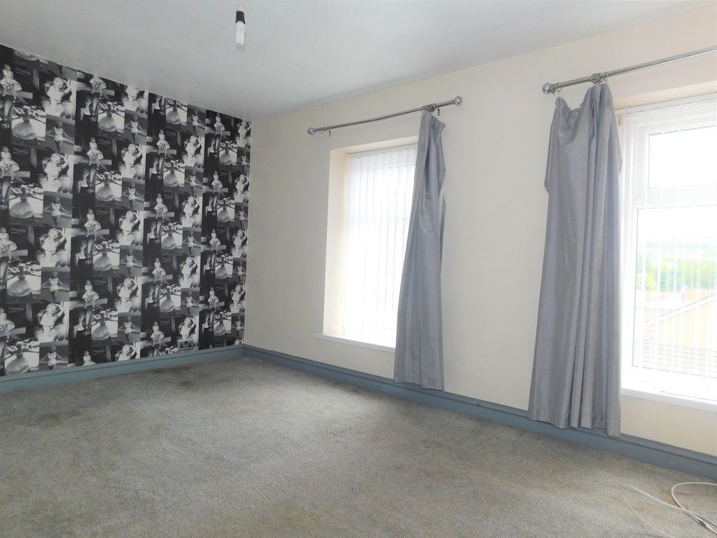 2 bed house for sale in Cleighton Terrace, Cadoxton, Neath 8
