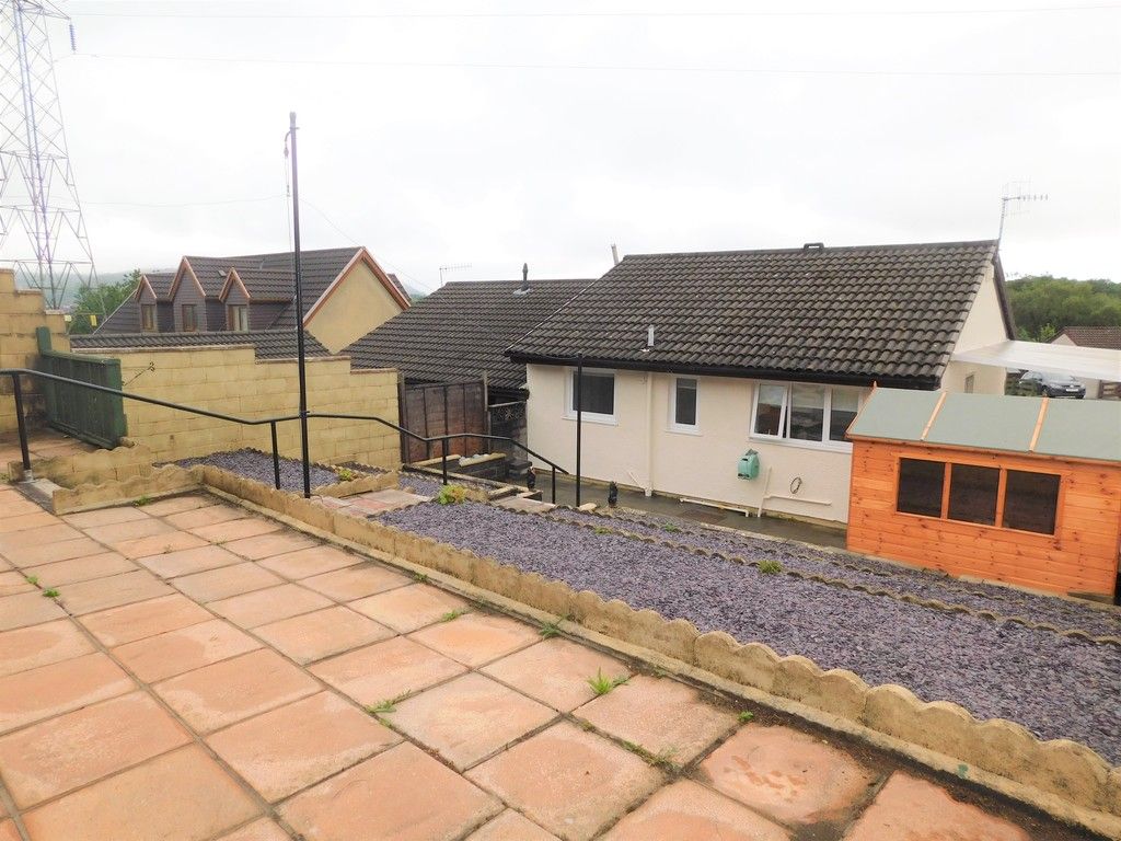 2 bed bungalow to rent in Bay View Gardens, Skewen, Neath (ref