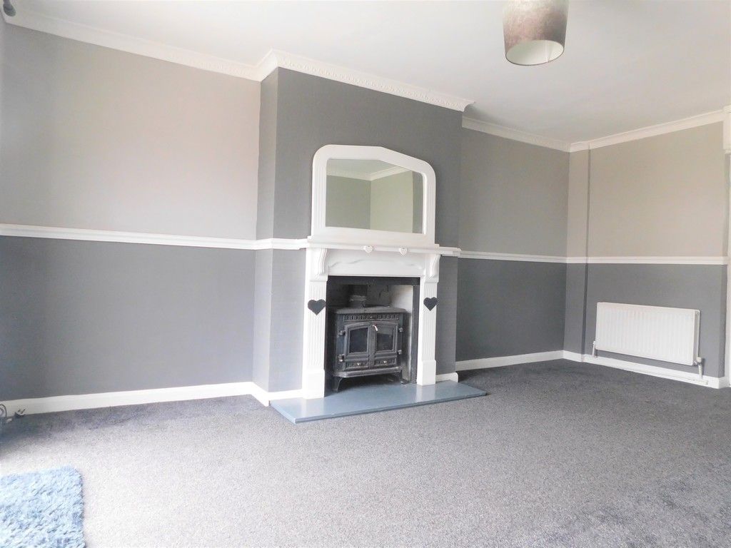 3 bed house for sale in Maes Y Pergwm, Glynneath, Neath 2