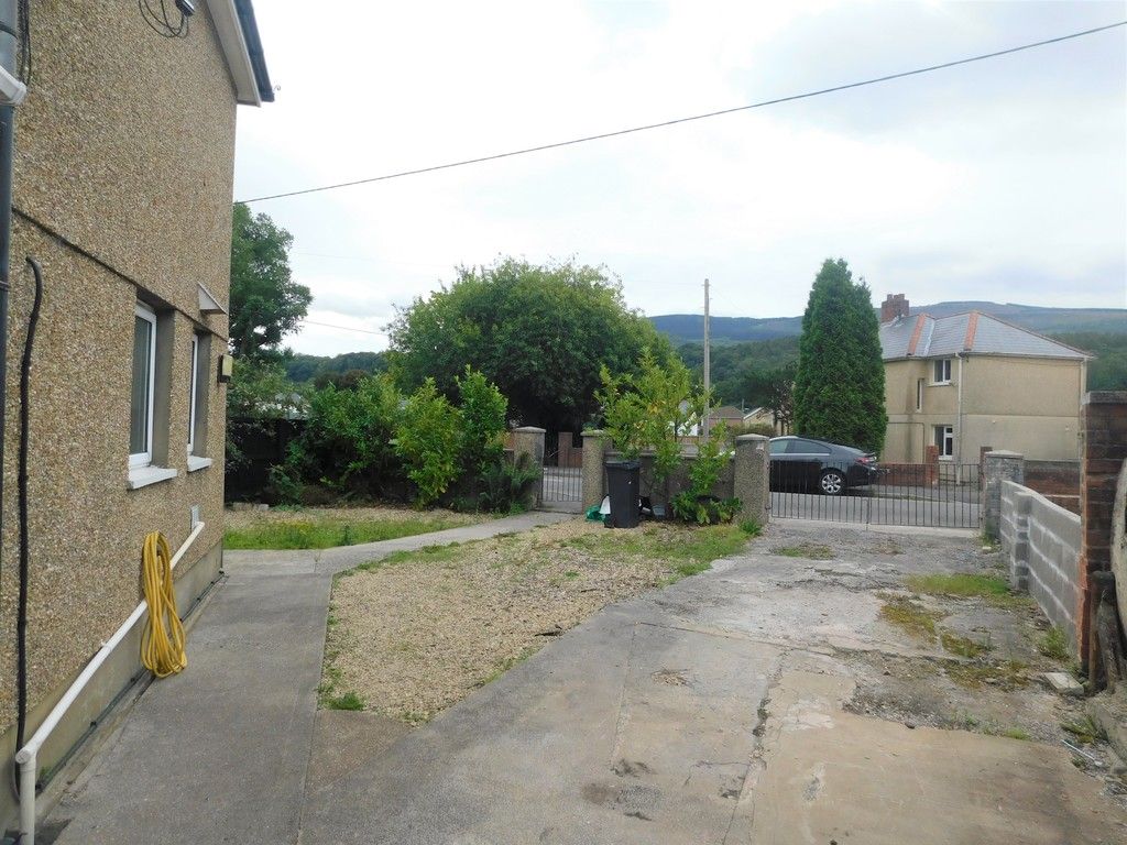 3 bed house for sale in Maes Y Pergwm, Glynneath, Neath 15