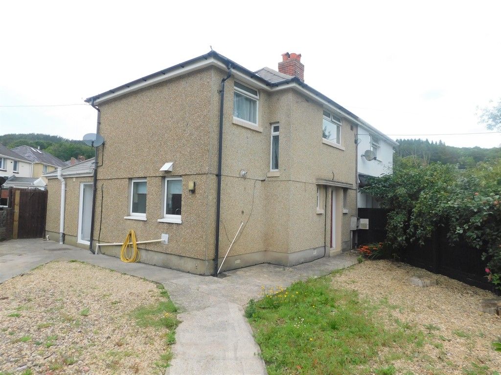 3 bed house for sale in Maes Y Pergwm, Glynneath, Neath 16