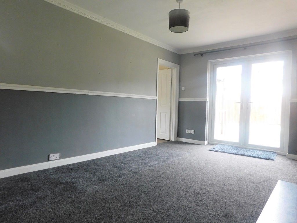 3 bed house for sale in Maes Y Pergwm, Glynneath, Neath 3