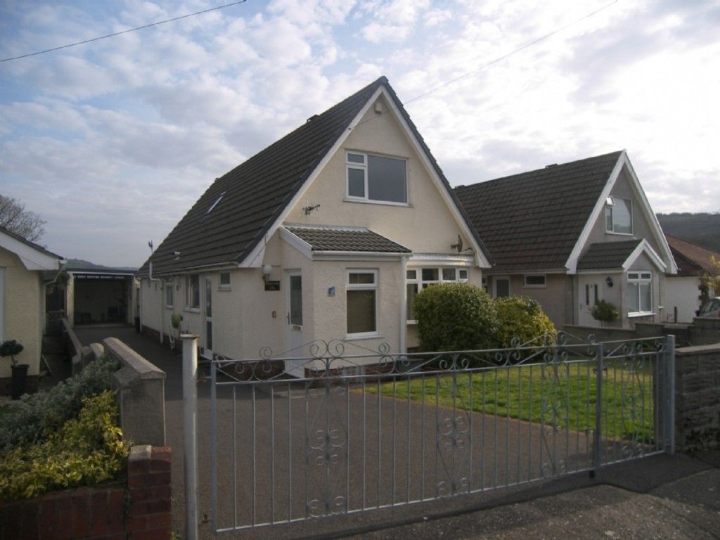 4 bed house for sale in Cefn Road, Glais, Swansea (ref 102664001520)