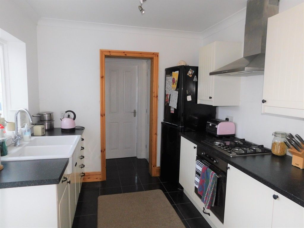 3 bed house for sale in Winifred Road, Neath 6