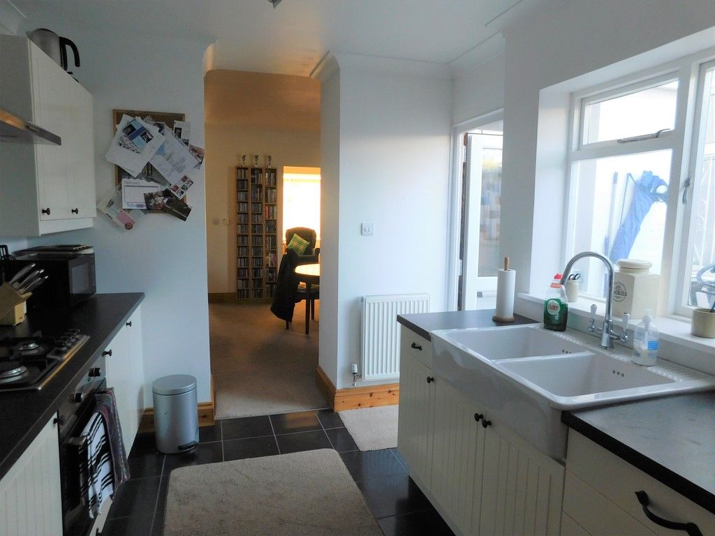 3 bed house for sale in Winifred Road, Neath 7