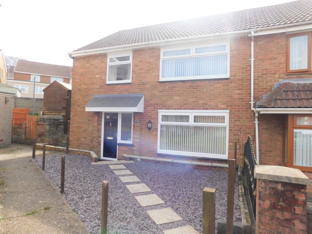 4 bed house for sale in Forest View, Neath 1