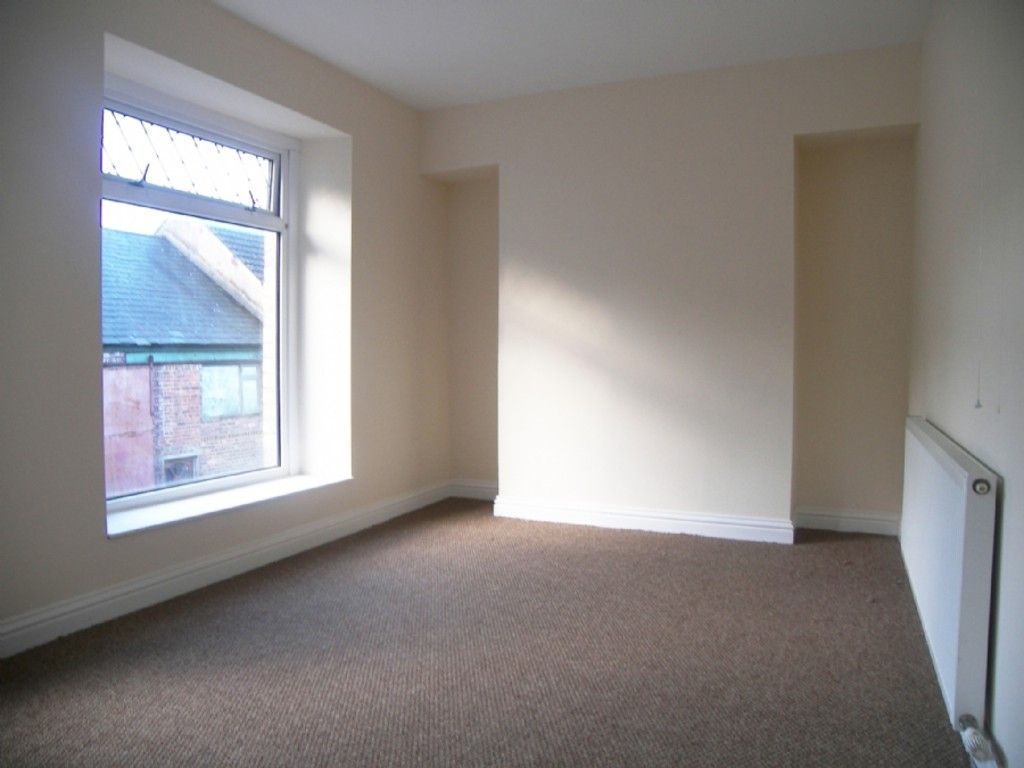 3 bed house for sale in Burrows Road, Neath 5