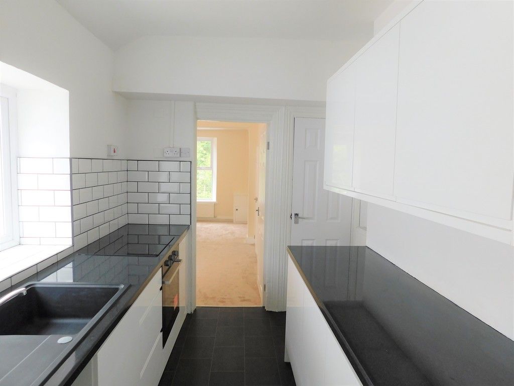 2 bed house for sale in Gored Terrace, Melincourt, Neath  - Property Image 5