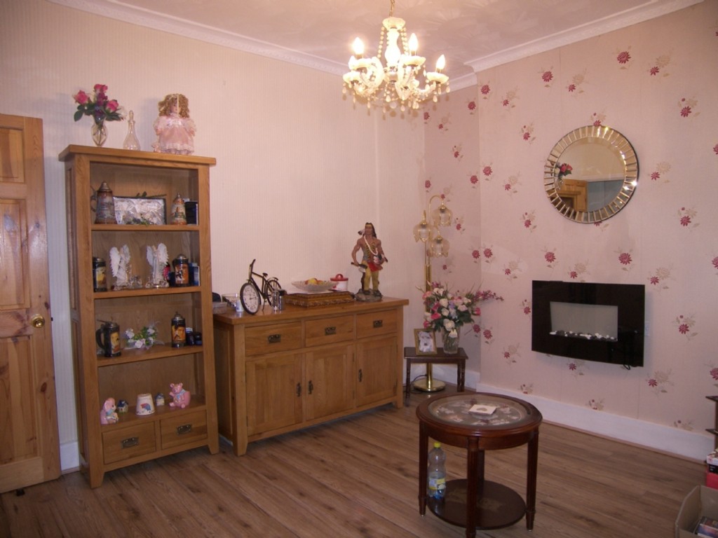 3 bed house for sale in Main Road, Crynant  - Property Image 2