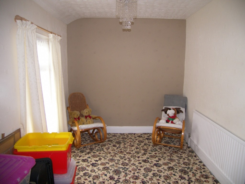 3 bed house for sale in Main Road, Crynant 9