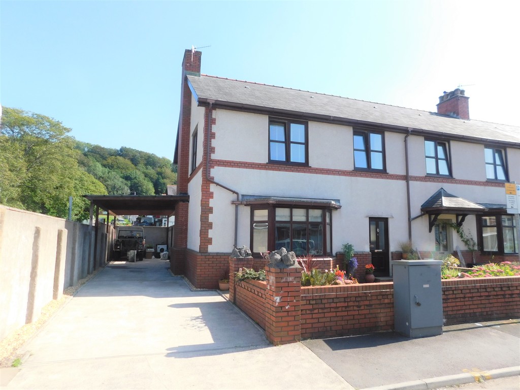 3 bed house for sale in Woodland Road, Neath  - Property Image 1