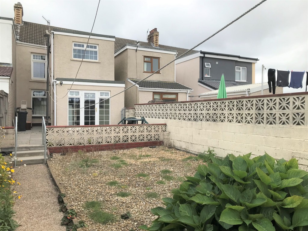 3 bed house for sale in Talbot Road, Skewen, Neath 19