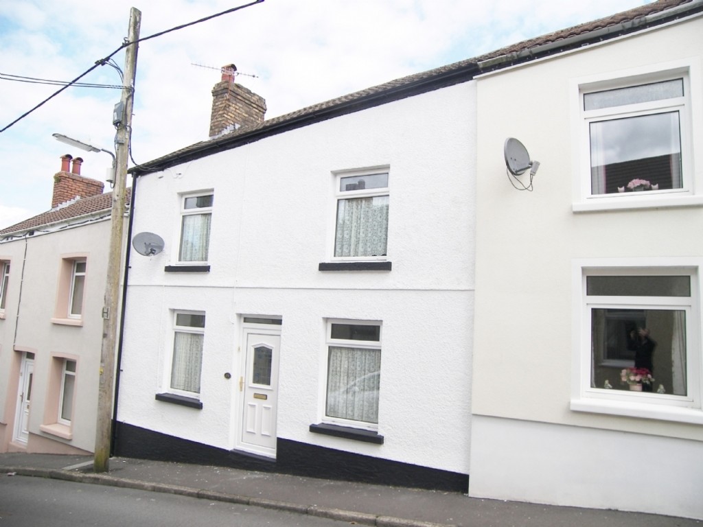3 bed house for sale in Standert Terrace, Seven Sisters, Neath