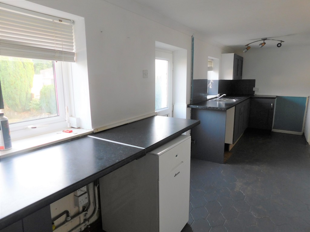 3 bed house for sale in Standert Terrace, Seven Sisters, Neath 6