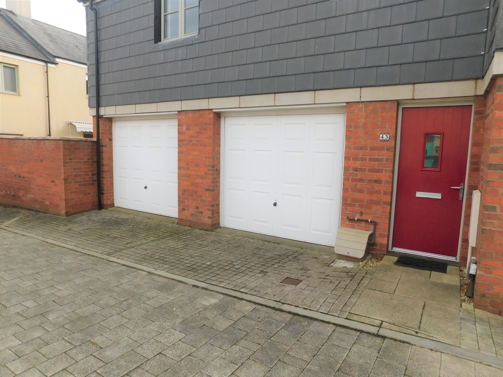 2 bed house for sale in Lon Y Grug, Llandarcy, Neath  - Property Image 13