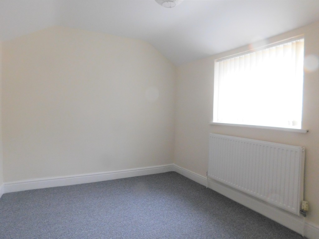 3 bed house for sale in Middleton Street, Neath 11