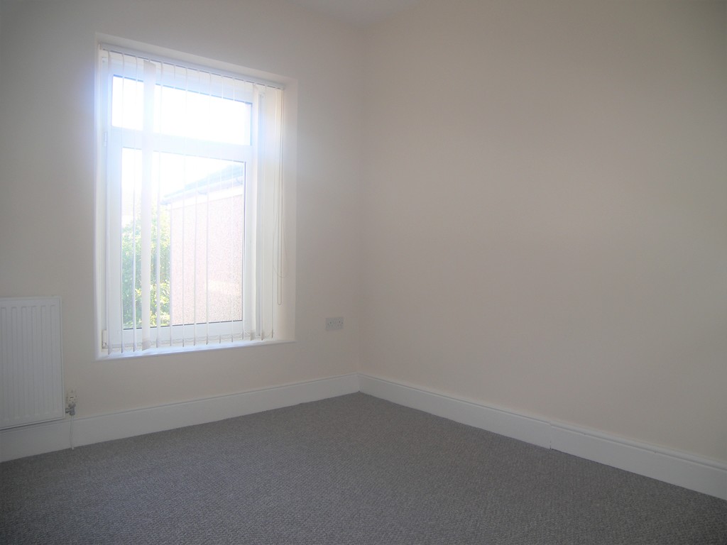 3 bed house for sale in Middleton Street, Neath 10