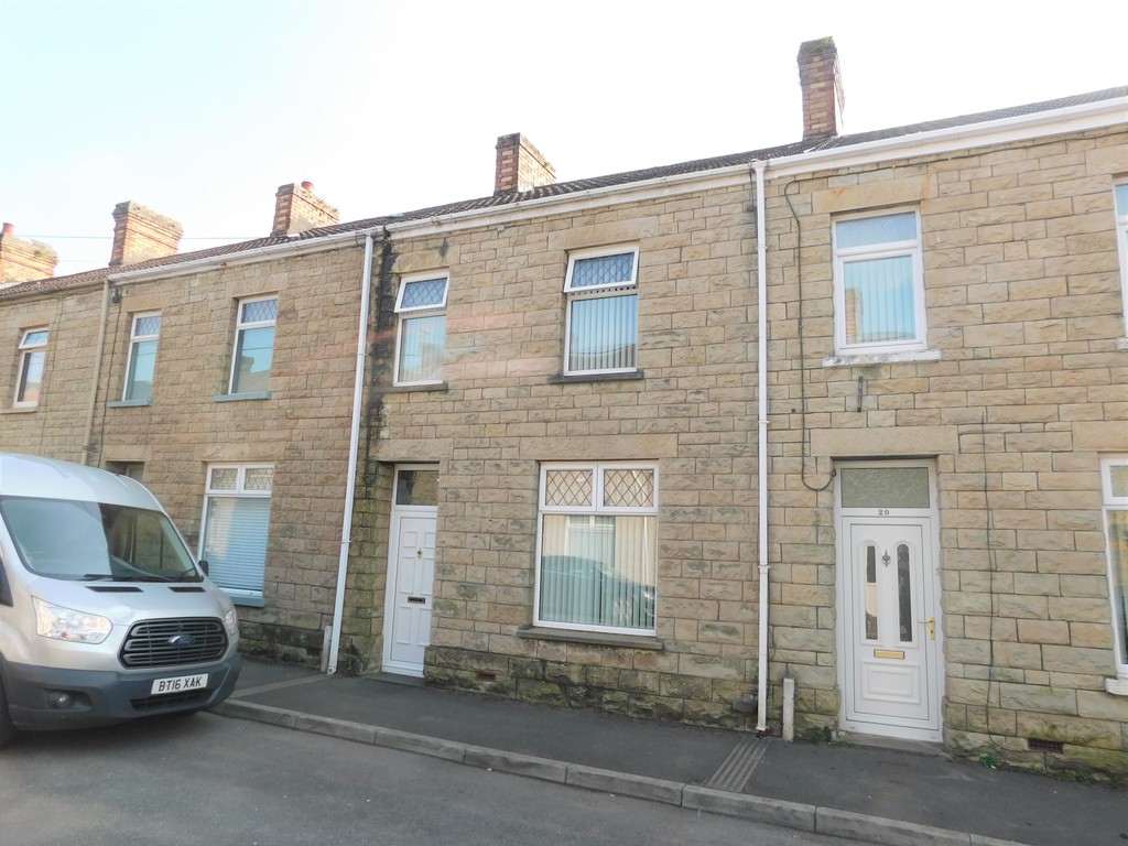 3 bed house for sale in Osterley Street, Neath, SA11
