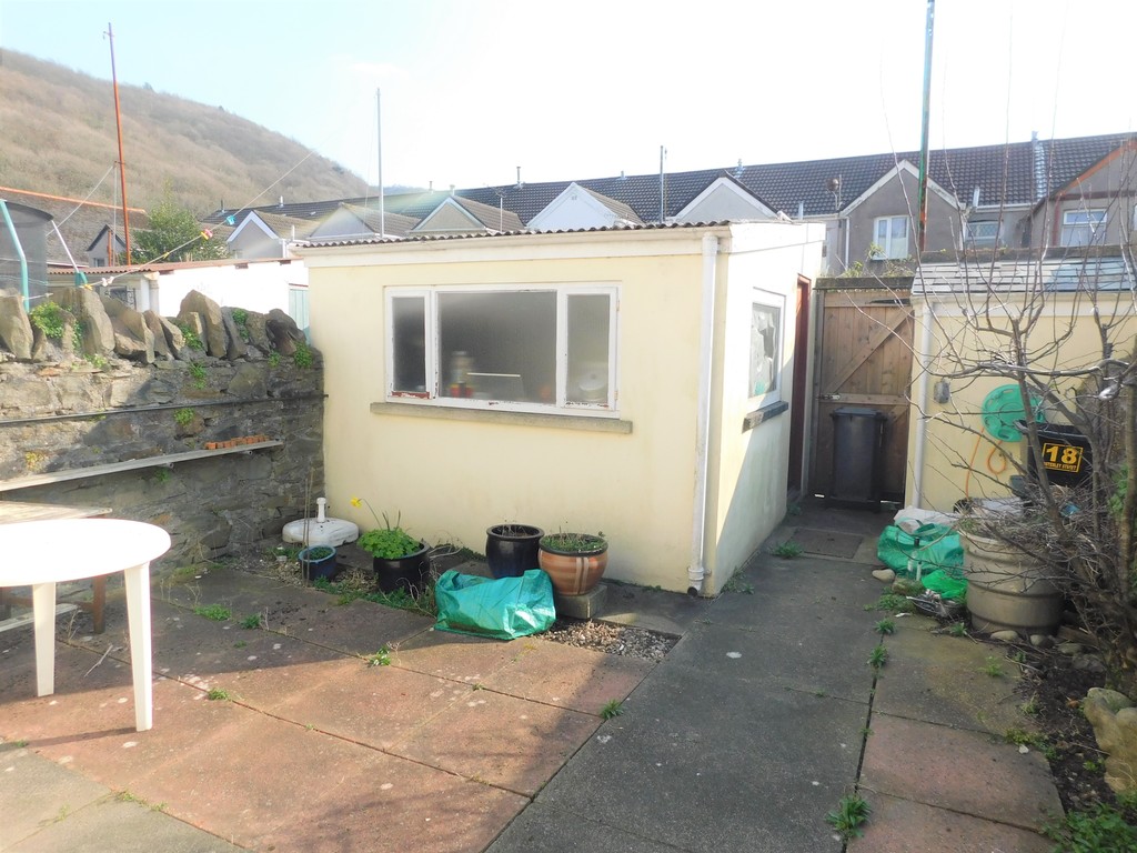3 bed house for sale in Osterley Street, Neath 14