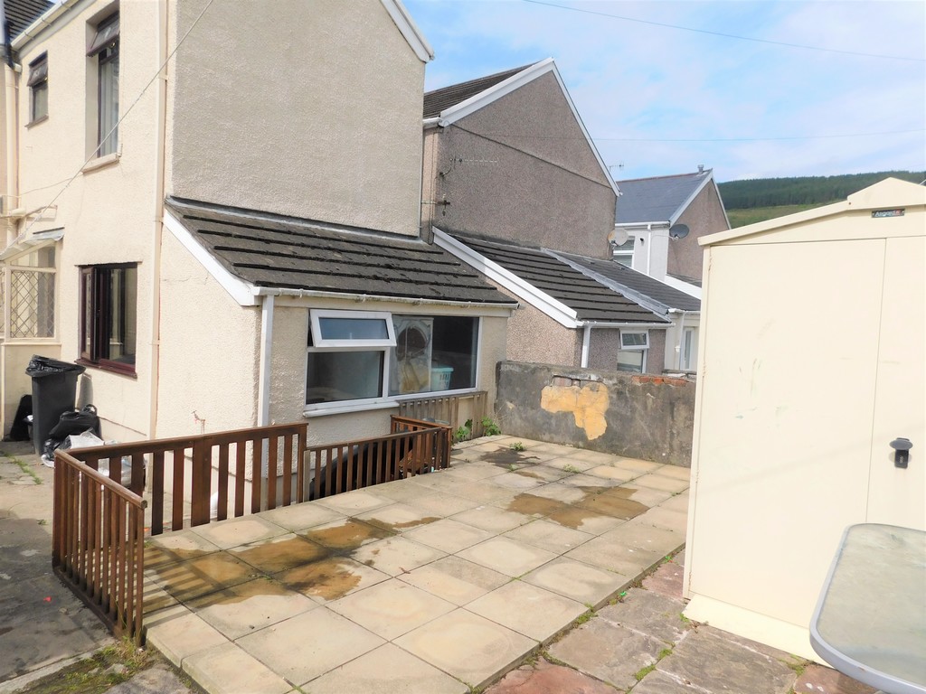 4 bed house for sale in Rugby Road, Resolven, Neath  - Property Image 23