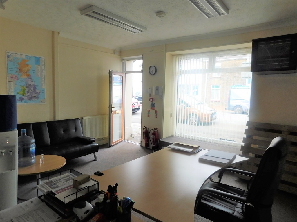 Commercial property to rent in Alfred Street, Neath 3