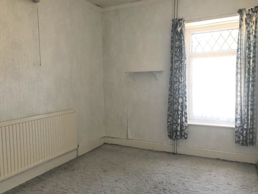 3 bed house for sale in Rockingham Terrace, Neath 11